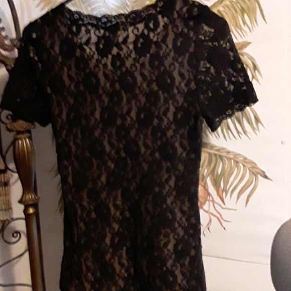 SOMA Intimates BLACK LACE SHORT SLEEVE - Picture 4 of 8